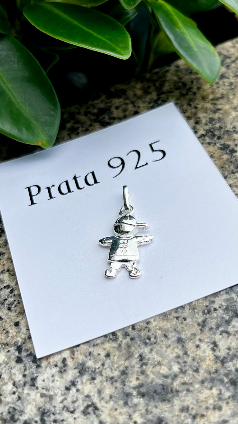 Pingente Menino Achatado